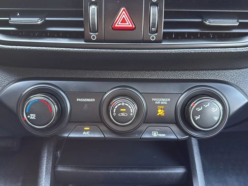 Used 2023 Kia Forte LXS w/ LXS Technology Package FWD image 35