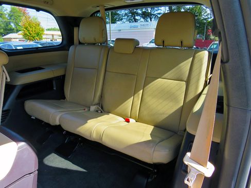 Used 2016 Toyota Sequoia Platinum image 15