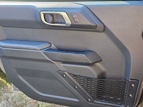 New 2025 Ford Bronco Base w/ Sasquatch Package image 25