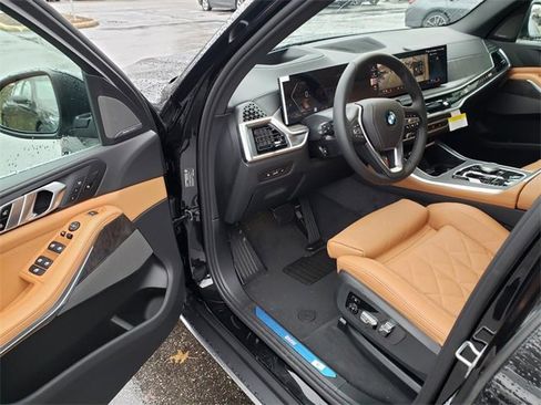New 2026 BMW X5 xDrive40i w/ Climate Comfort Package image 9
