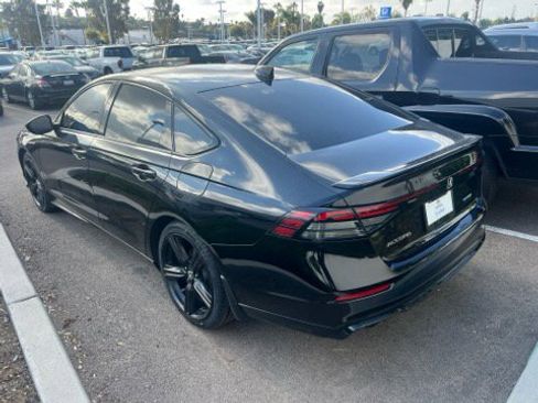 Used 2023 Honda Accord Sport image 4