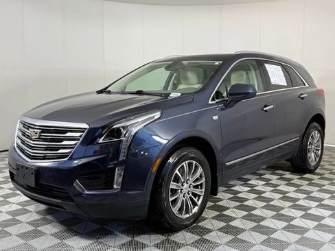 Used 2019 Cadillac XT5 Luxury image 2