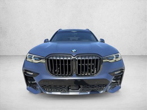 Used 2022 BMW X7 M50i AWD/4WD image 8
