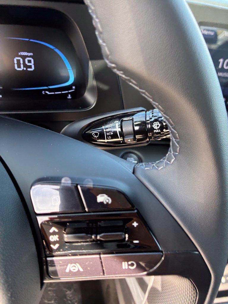 New 2026 Hyundai Elantra SEL Sport FWD image 26