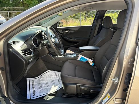 Used 2025 Chevrolet Malibu LS FWD image 20