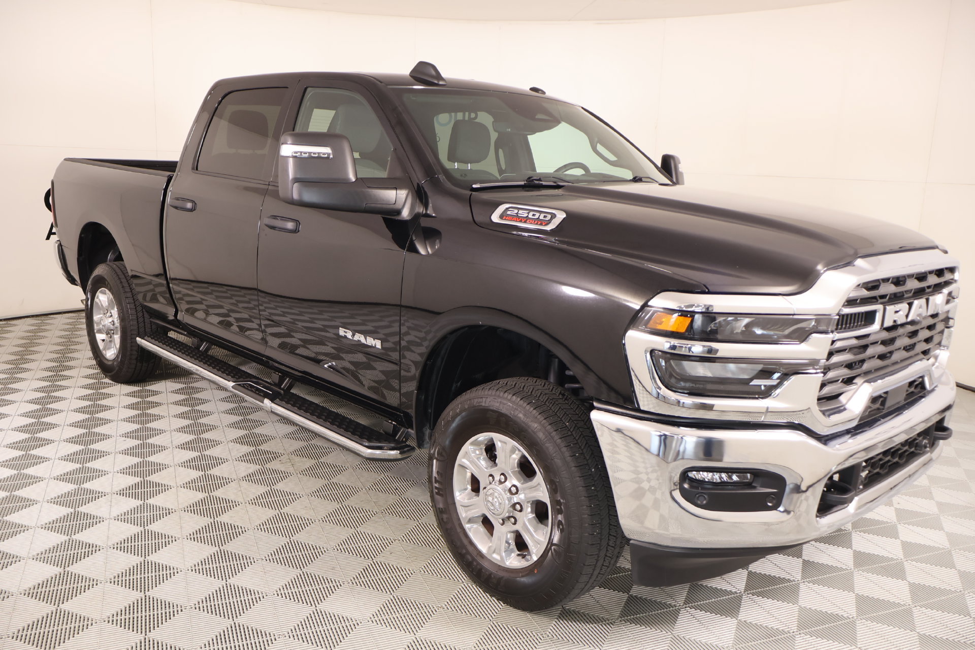 Used 2026 RAM 2500 Big Horn AWD/4WD image 1