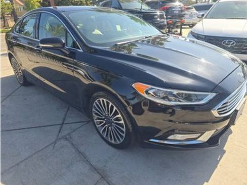 Used 2018 Ford Fusion Titanium AWD/4WD image 3