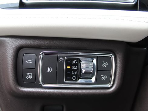 Used 2022 Lincoln Nautilus Black Label w/ Class II Trailer Tow Package image 36