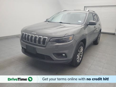 Used 2019 Jeep Cherokee Latitude Plus w/ Comfort/Convenience Group AWD/4WD image 1