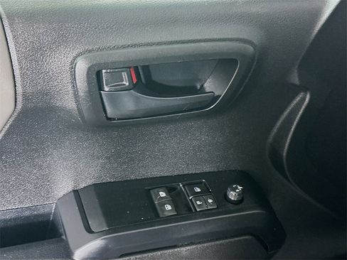 Used 2022 Toyota Tacoma SR image 25