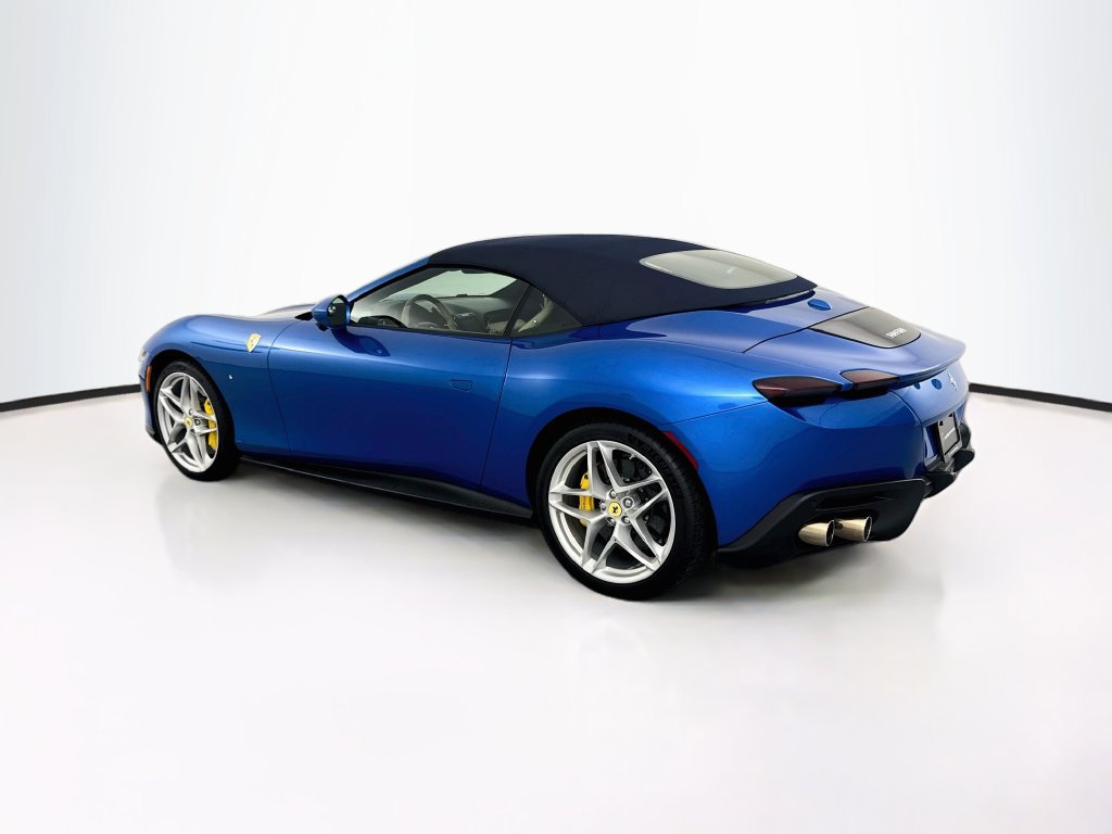 Used 2026 Ferrari Roma Spider RWD image 41