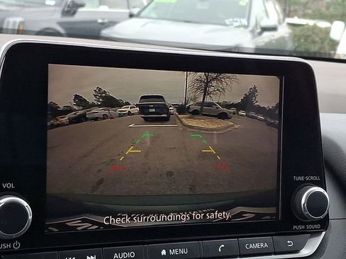 Certified 2023 Nissan Rogue S image 18