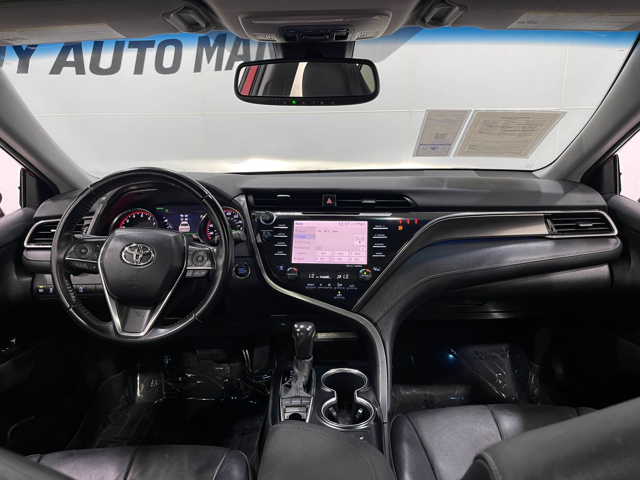 Used 2020 Toyota Camry XSE FWD image 18