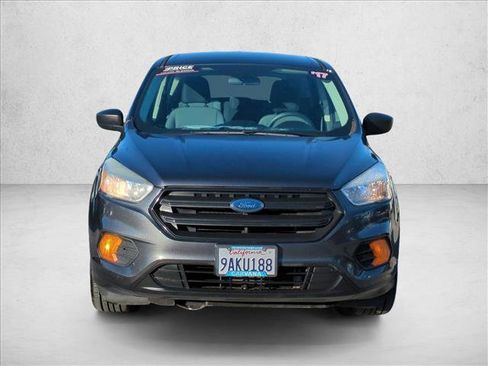 Used 2017 Ford Escape S image 2