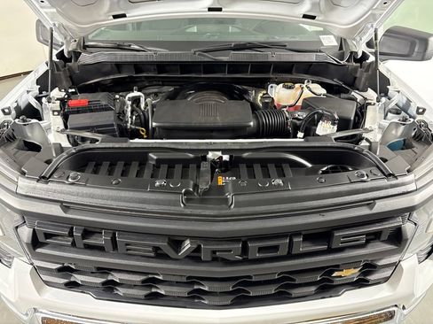 Certified 2025 Chevrolet Silverado 1500 W/T RWD image 37