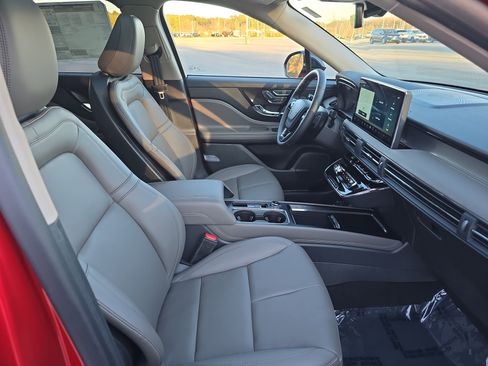 New 2026 Lincoln Corsair Premiere FWD image 10