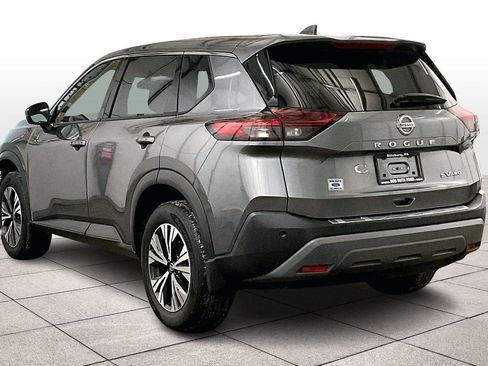 Used 2021 Nissan Rogue SV image 10