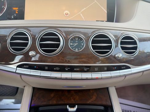 Used 2015 Mercedes-Benz S 550 Sedan w/ Premium 1 Package image 17