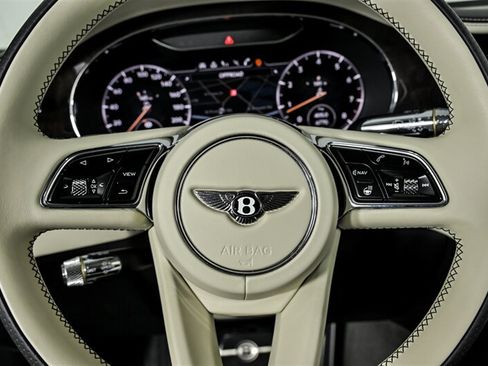 Used 2022 Bentley Continental GT AWD/4WD image 31