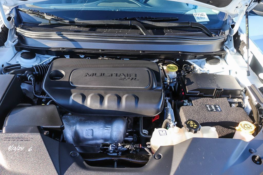 Used 2023 Jeep Cherokee Altitude Lux AWD/4WD image 29