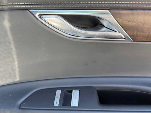 Used 2024 Genesis GV80 2.5T AWD/4WD image 28