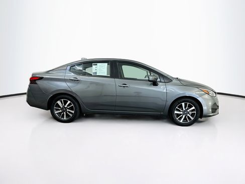 Used 2025 Nissan Versa SV FWD image 10