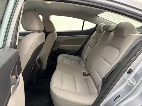 Used 2017 Hyundai Elantra SE w/ SE A/T Tech Package 03 FWD image 25