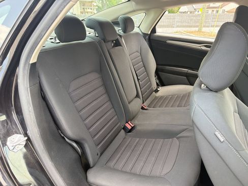 Used 2020 Ford Fusion SE FWD image 23