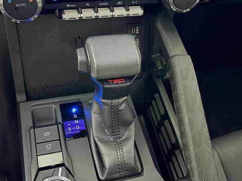 Used 2025 Toyota Tacoma TRD Off-Road image 23