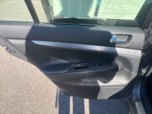 Used 2013 INFINITI G37 Journey image 16