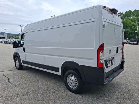 Used 2026 RAM ProMaster 2500 w/ Convenience Group FWD image 19