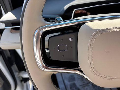 Certified 2024 Lincoln Nautilus Reserve AWD/4WD image 17