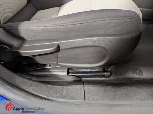 Used 2013 Chevrolet Cruze LS FWD image 30