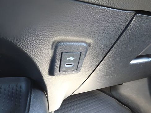 Used 2024 Toyota Corolla LE image 27