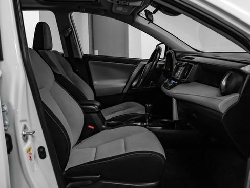 Used 2018 Toyota RAV4 XLE w/ Plus Extra Value Package image 30