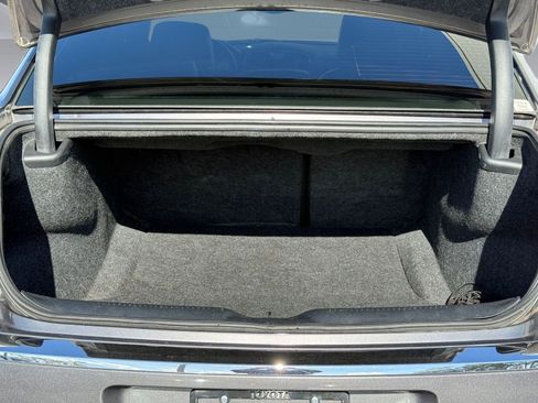 Used 2013 Chrysler 300 w/ Driver Convenience Group image 30