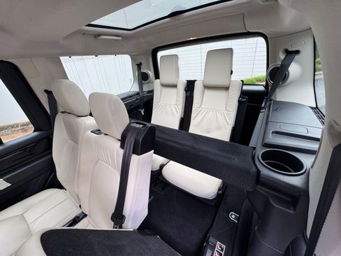 Used 2015 Land Rover LR4 HSE LUX AWD/4WD image 33