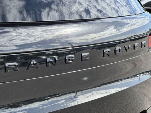 Used 2025 Land Rover Range Rover Sport Dynamic SE AWD/4WD image 18