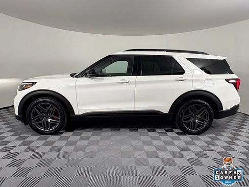 Used 2025 Ford Explorer ST w/ Sun And Sound Package AWD/4WD image 13