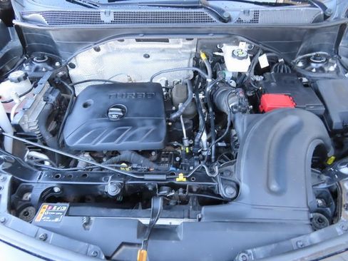 Used 2022 Buick Encore GX Select w/ Sport Touring Package image 11