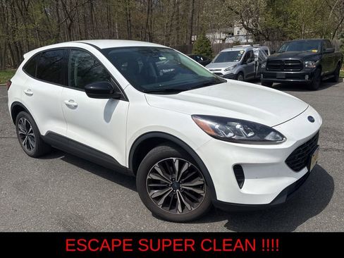 Used 2022 Ford Escape SE w/ SE Sport Appearance Package AWD/4WD image 6