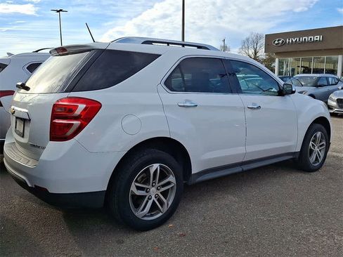 Used 2016 Chevrolet Equinox LTZ w/ Enhanced Convenience Package image 3