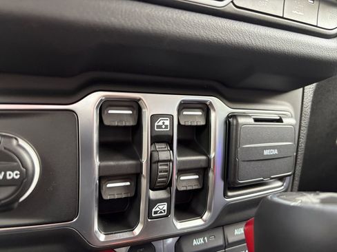 New 2026 Jeep Wrangler Unlimited Rubicon w/ Xtreme 35 Tire Package image 13