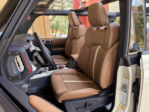 Used 2025 Ford Bronco Raptor image 19