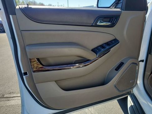 Used 2016 GMC Yukon XL SLT w/ Open Road Package image 38