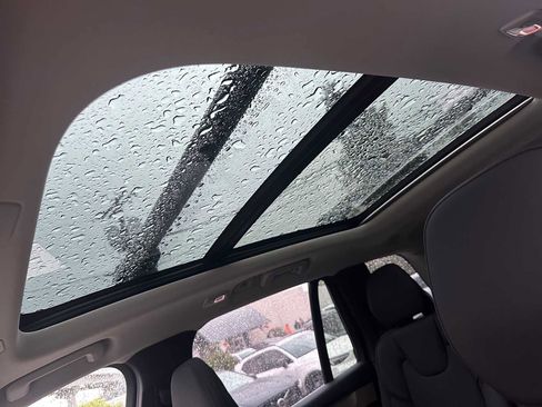 New 2026 Volvo XC90 B6 Plus image 24