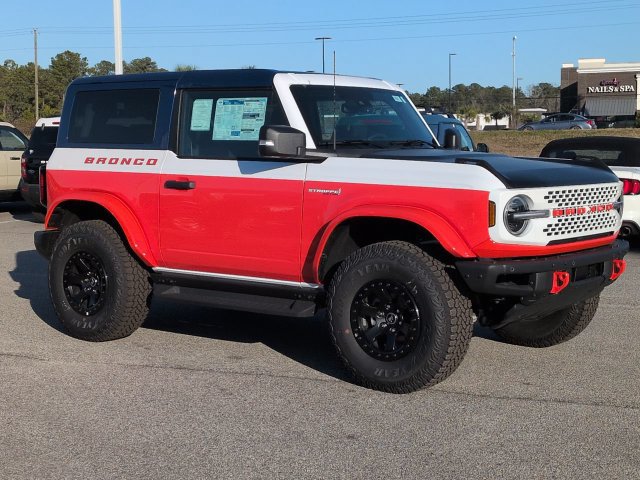 Used 2025 Ford Bronco Stroppe Edition AWD/4WD image 2
