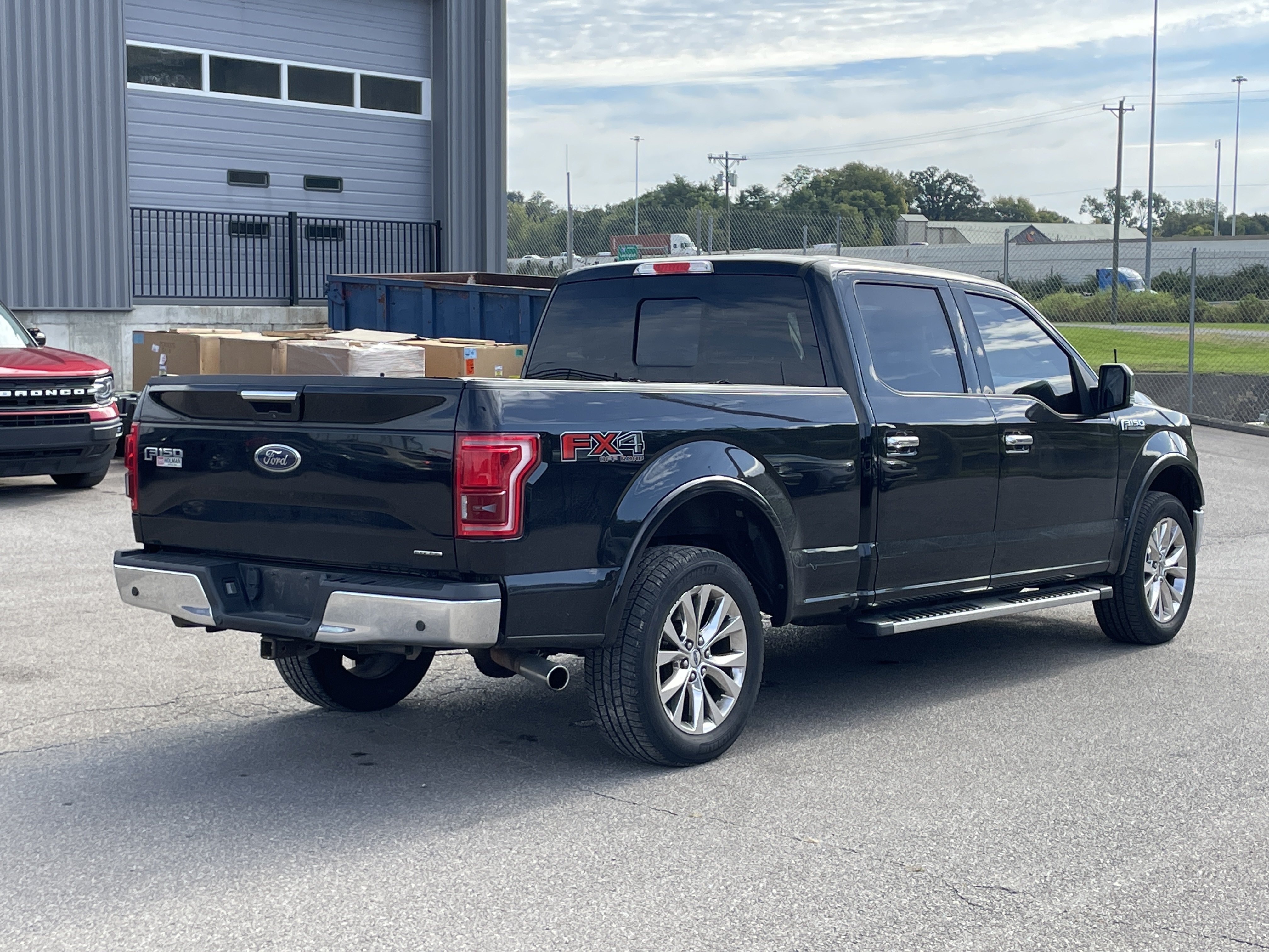 Used 2016 Ford F150 Lariat w/ Equipment Group 502A Luxury AWD/4WD image 5