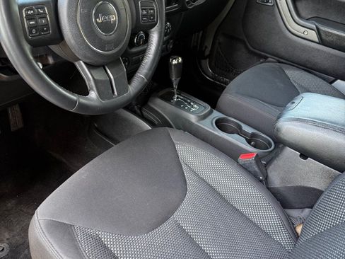 Used 2016 Jeep Wrangler Unlimited Sport AWD/4WD image 6