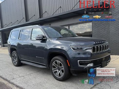 Used 2024 Jeep Wagoneer Series II w/ Flexible Seating Group RWD image 1